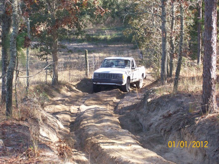 2012-Jan-02HGR4X4Croom 058